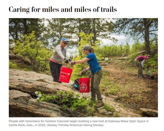 Volunteers working on National Trails Day 2022